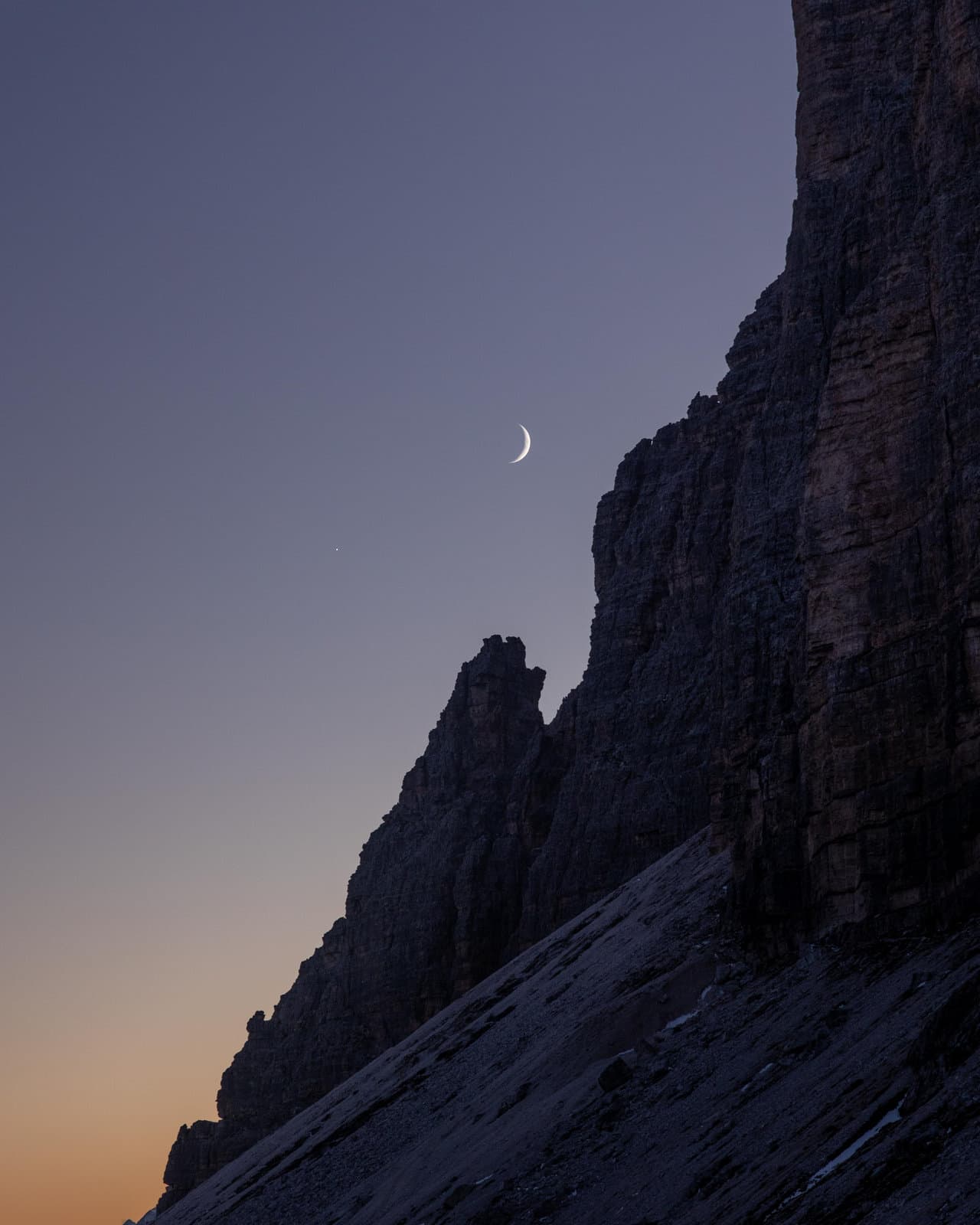 la lune contre les tre cime