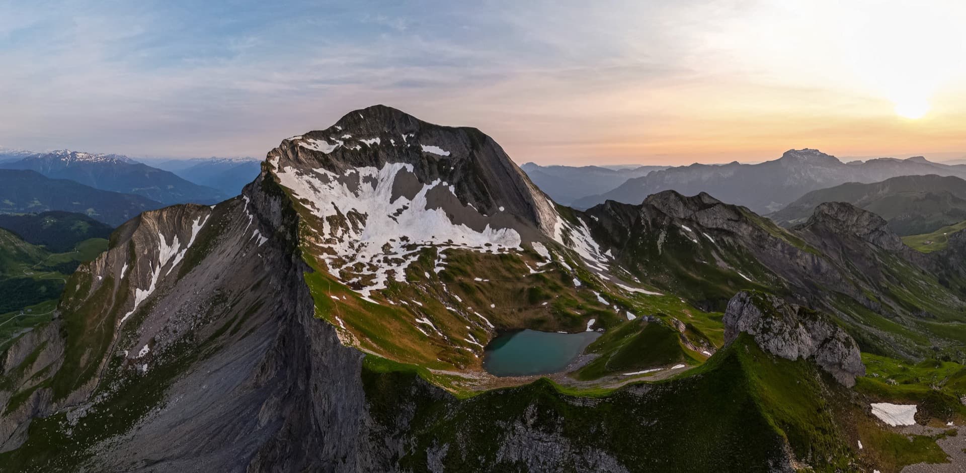 le charvin et son lac