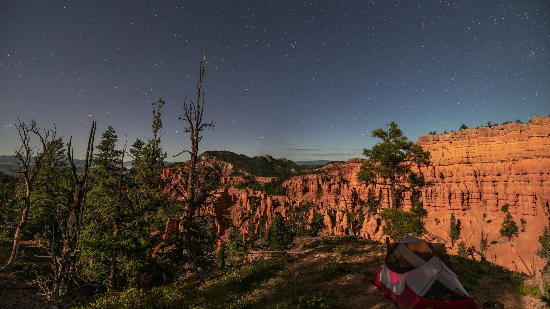 A Night in Dixie National Forest — Bryce Canyon National Park, Utah