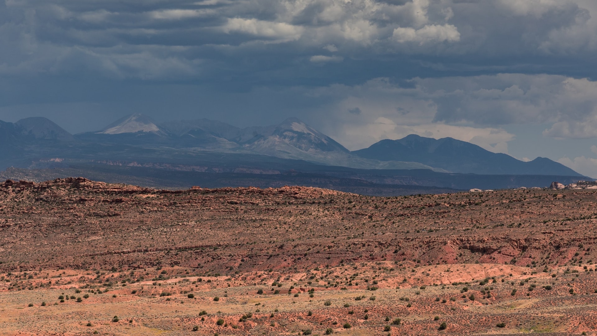 Not Much Hiking, but Plenty of Beautiful Arches — Arches National Park, Utah