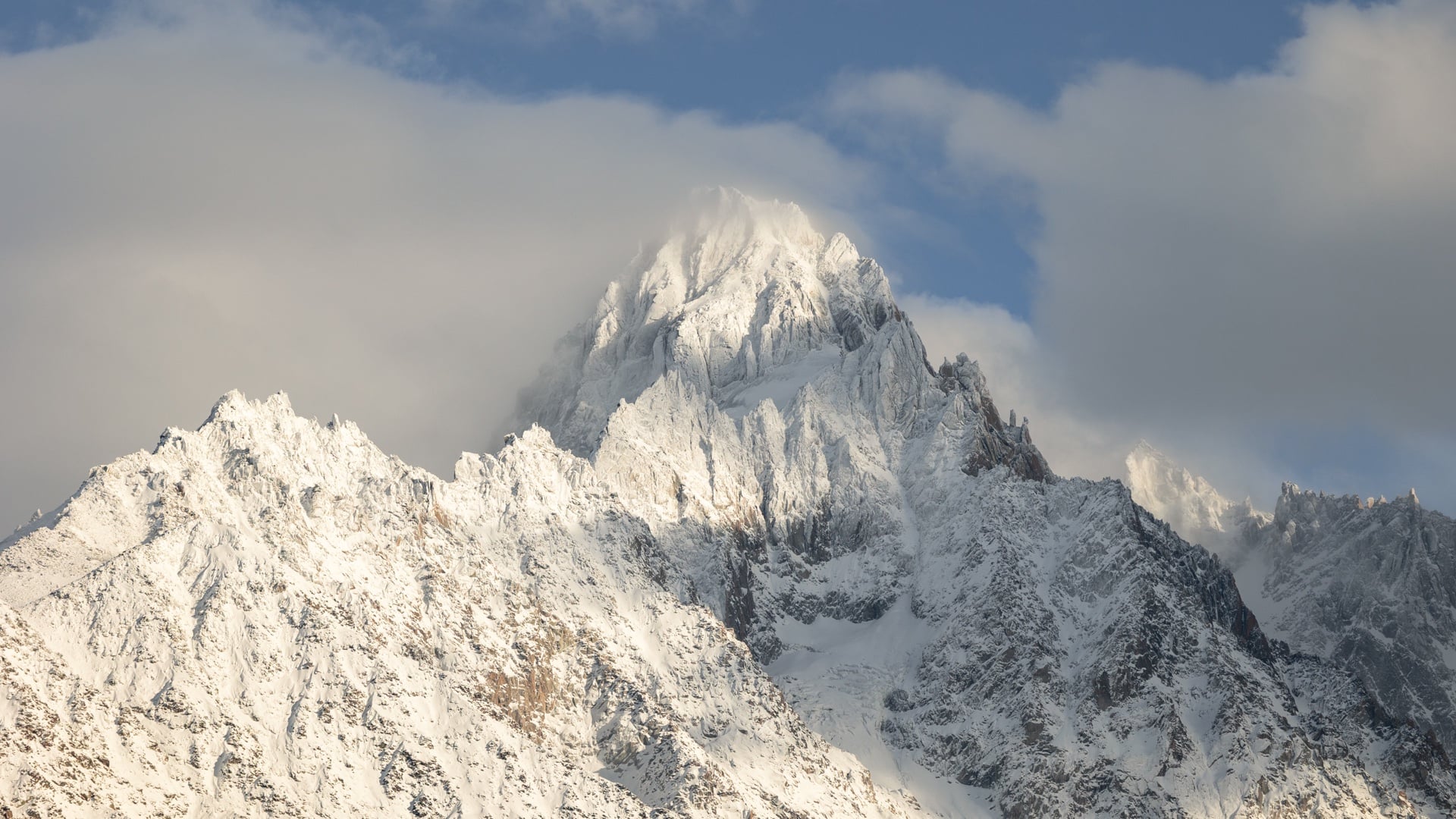 Aiguille du Chardonnet — Mont Blanc