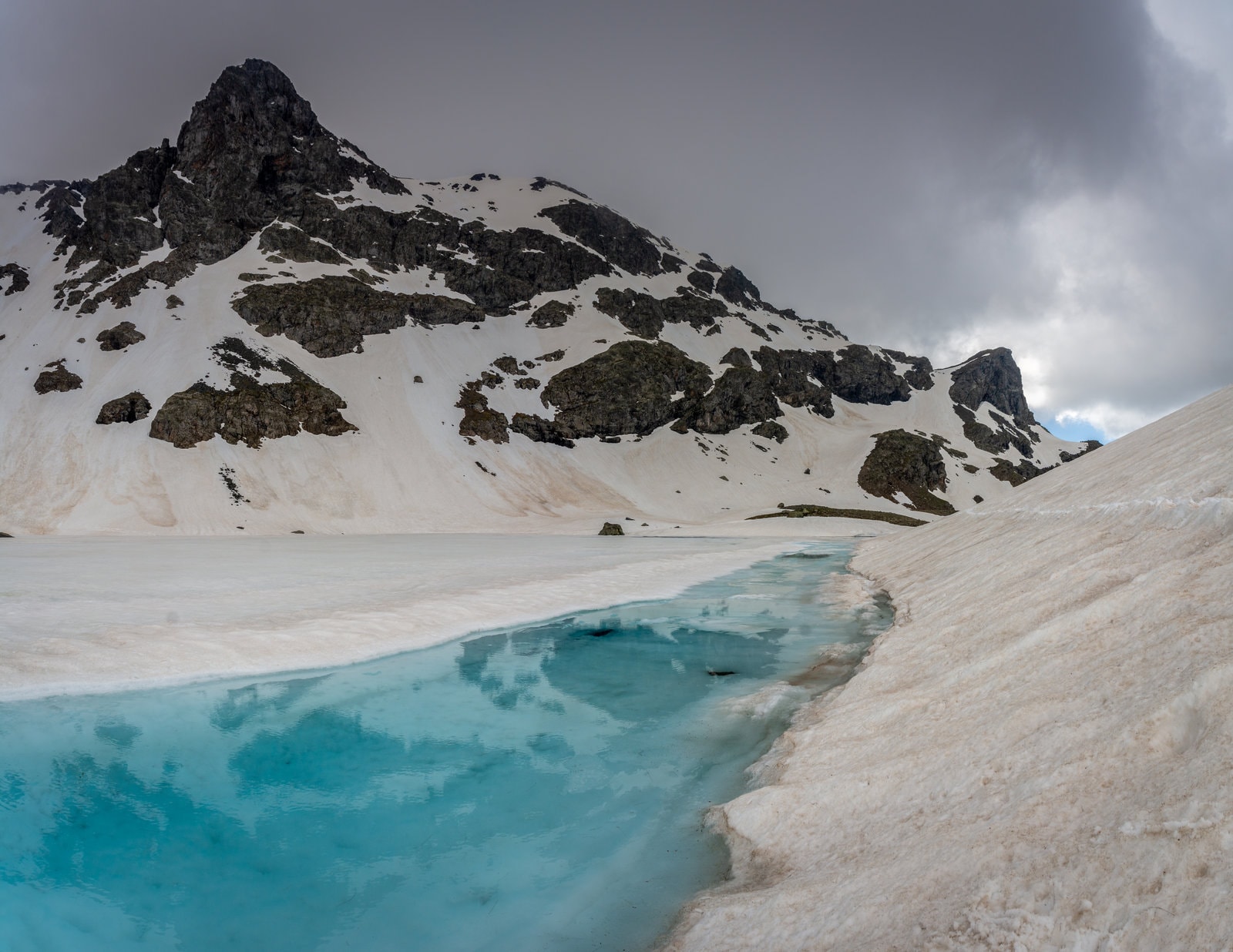 Le lac du Grand Doménon — Belledonne