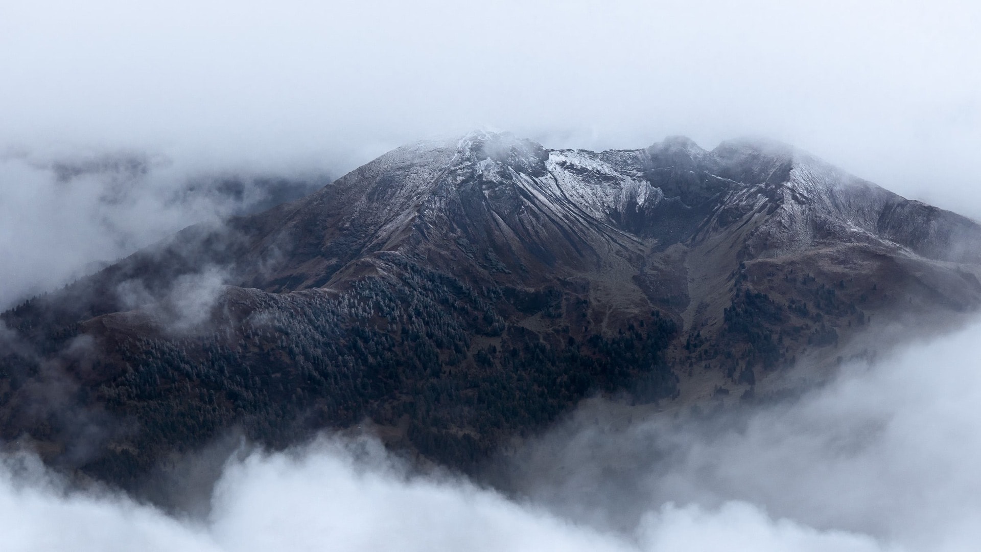 Écrin de brume — Dolomites