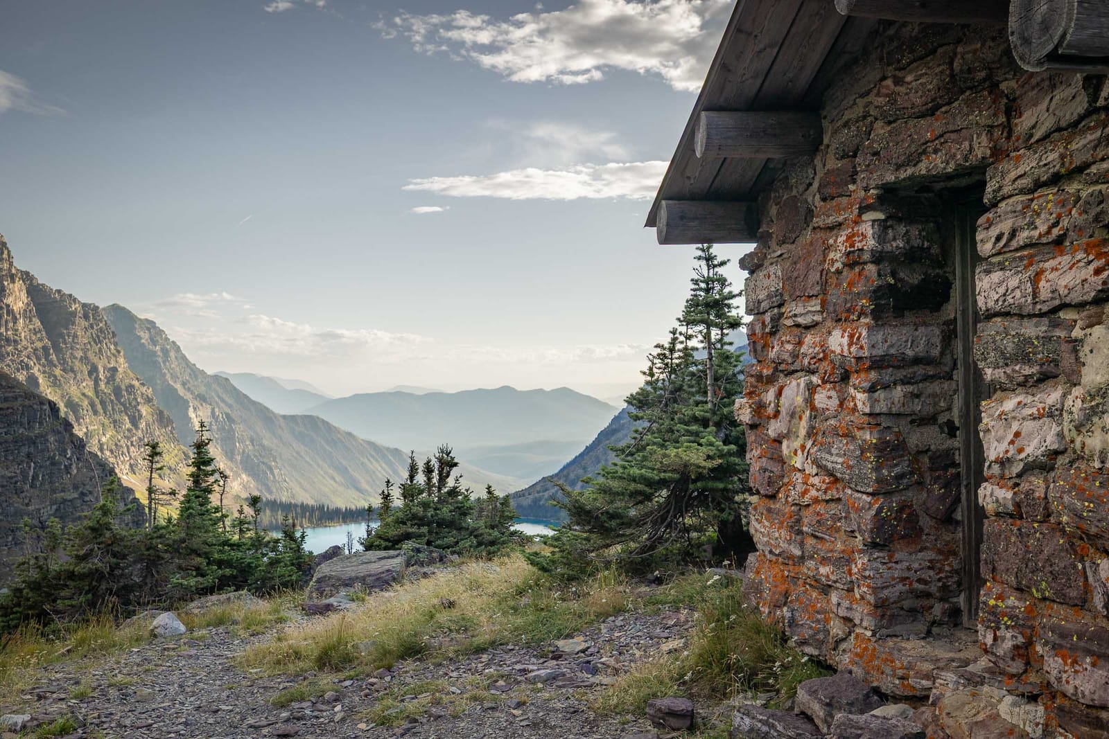 Cabane au niveau de Gunsight Pass — Parc National de Glacier, Montana