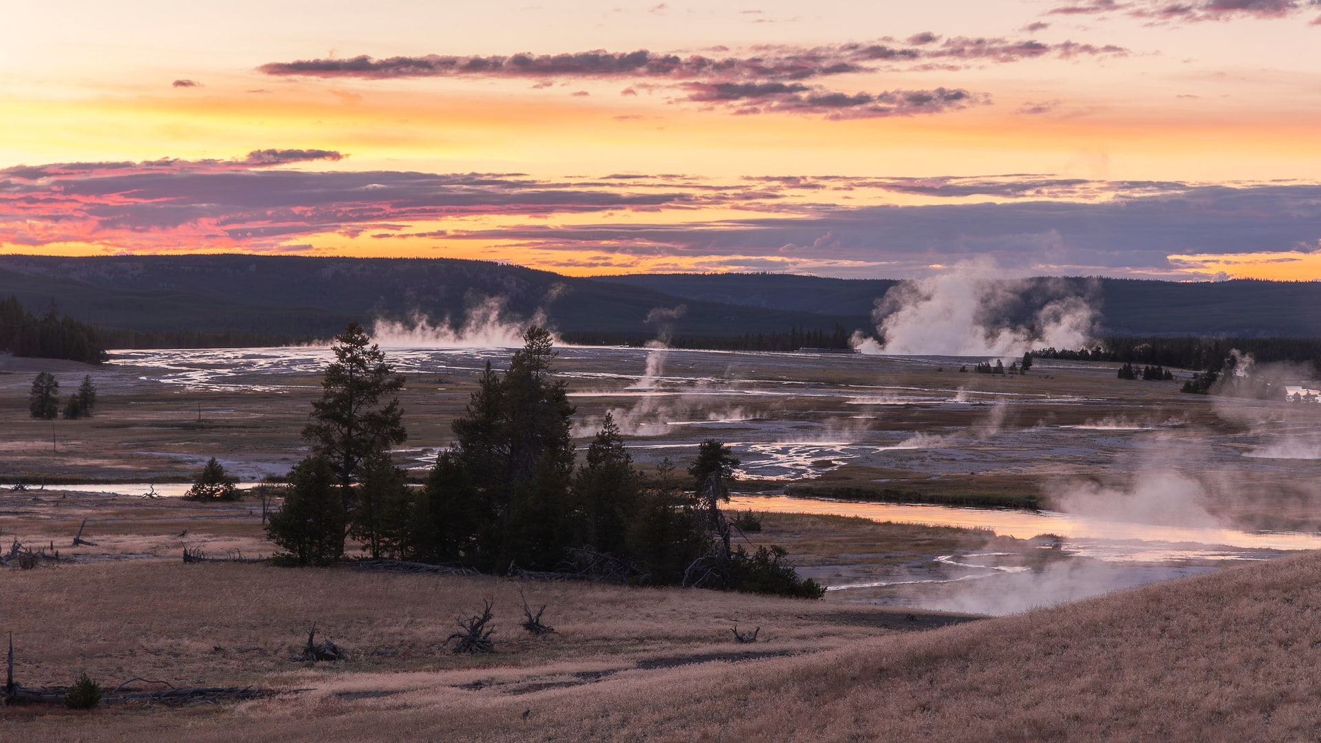 La plaine des geysers — Yellowstone, ETATS UNIS