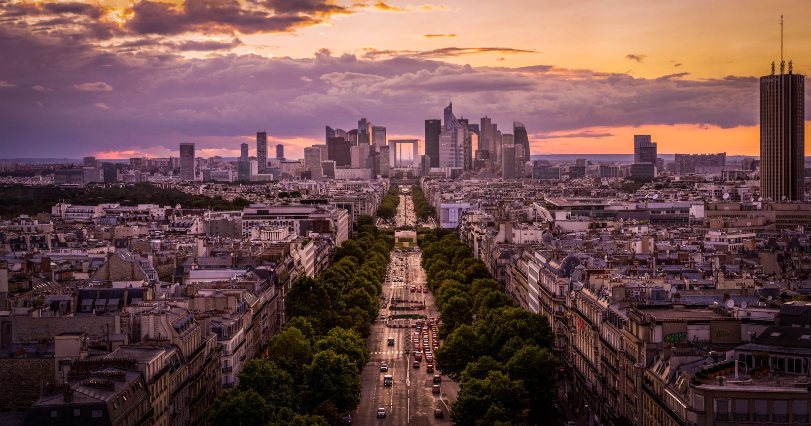 Champs-Élysées, Paris — Lines & Curves