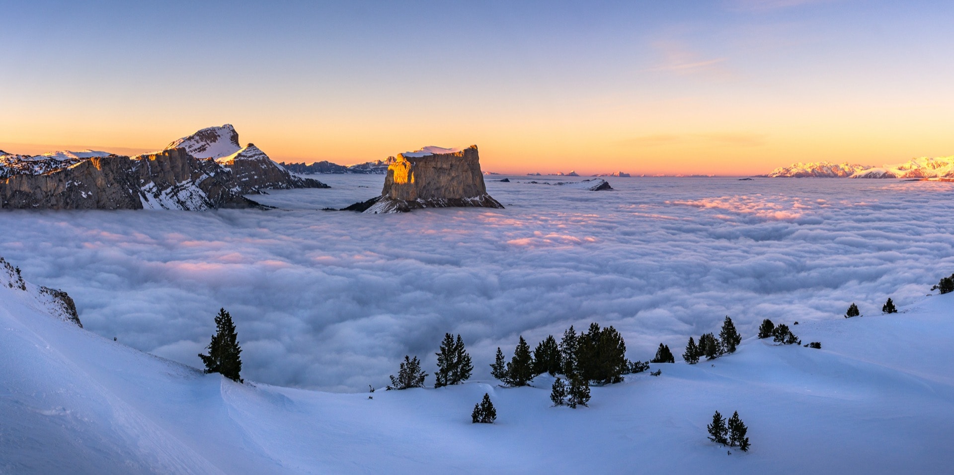 Les seigneurs du vercors émergent des nuages