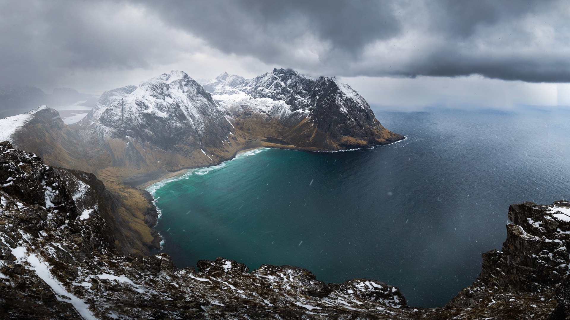 Plage de kvalvika — Norvège