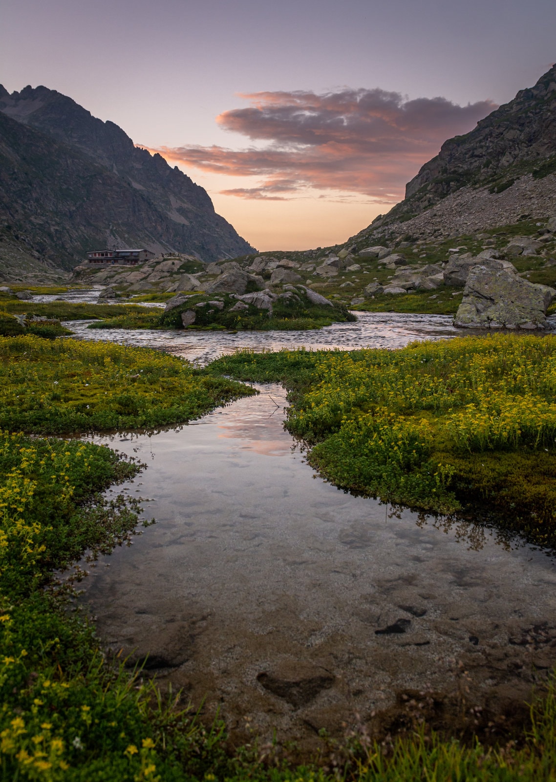 Oulettes de Gaube Refuge — Pyrenees