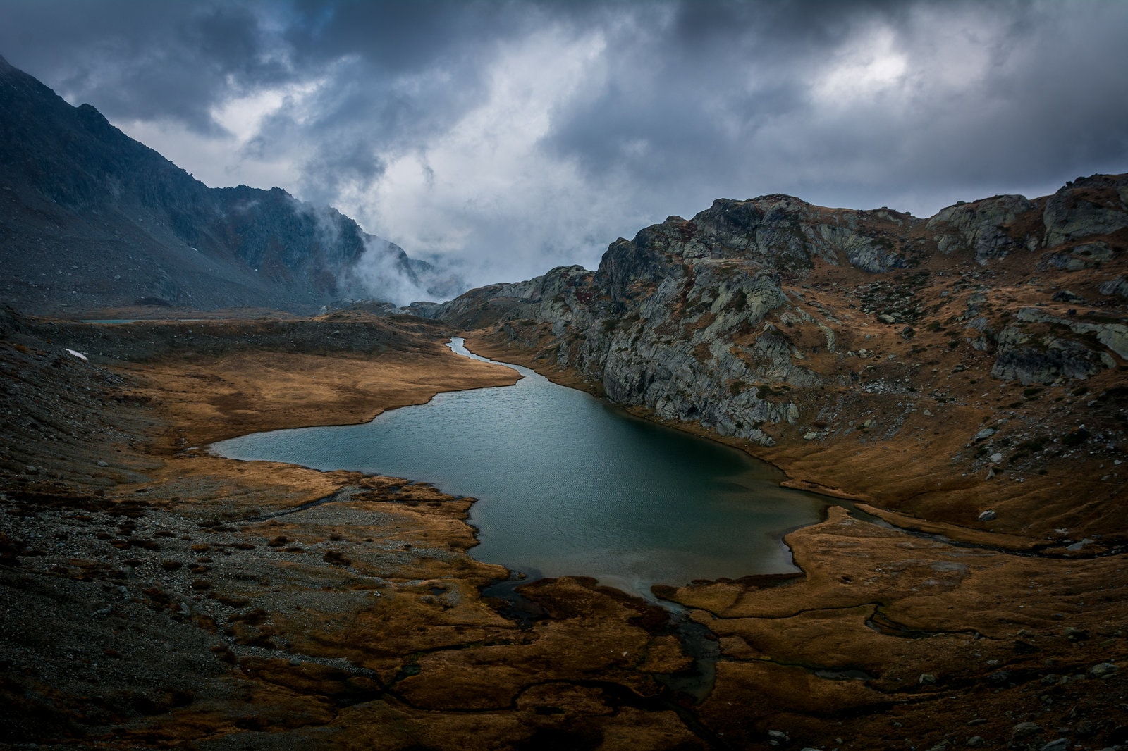 Brume au lac du ruitor