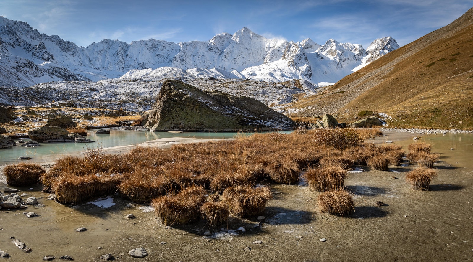 Autumn bivouac in Écrins National Park — Écrins / Oisans