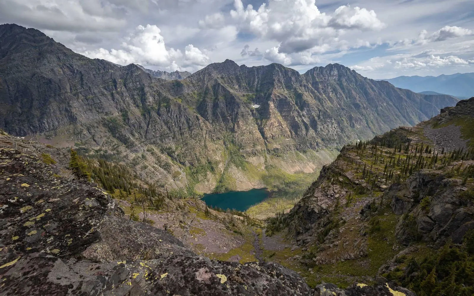 Lincoln lake au loin