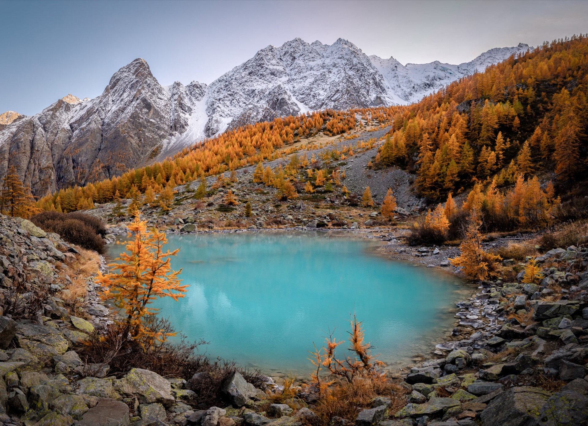 L'automne sur le lac de la Douche - Écrins